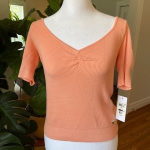 NWT Guess Ribbed Coral Top 🪩